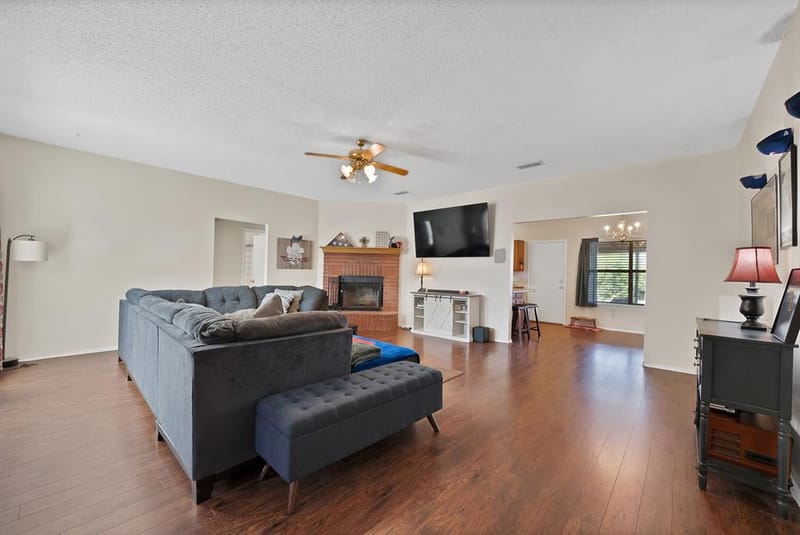 4925 Saint Thomas Place, Fort Worth TX 76135 - Photo 7