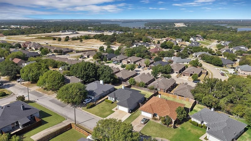 4925 Saint Thomas Place, Fort Worth TX 76135 - Photo 36
