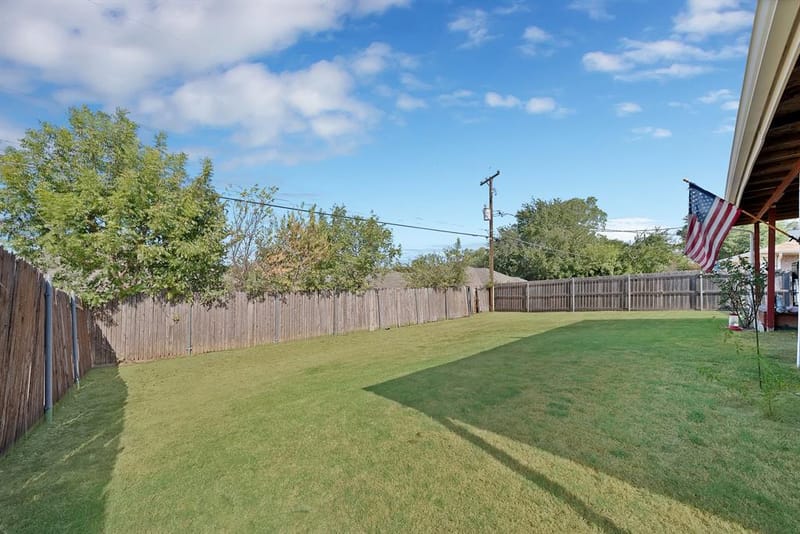 4925 Saint Thomas Place, Fort Worth TX 76135 - Photo 30