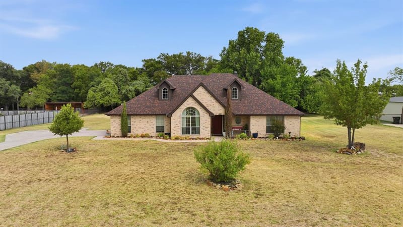 197 Savannah Drive, Weatherford TX 76087