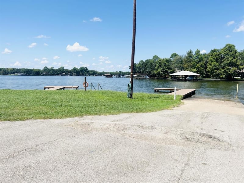 305 Live Oak Lane, Mabank TX 75156 - Photo 16