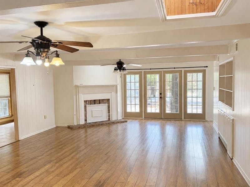 704 Dobbins Road, Corsicana TX 75110 - Photo 5