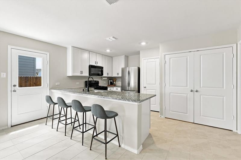 11741 Marcellus Way, Justin TX 76247 - Photo 10