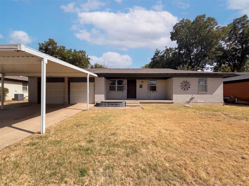 5421 Bonnie Wayne Street, Haltom City TX 76117