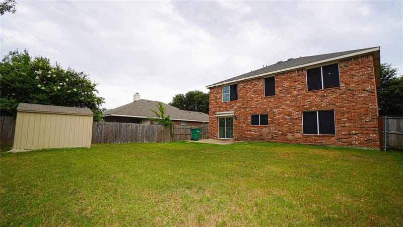 4006 Collin Court, Heartland TX 75126 - Photo 3
