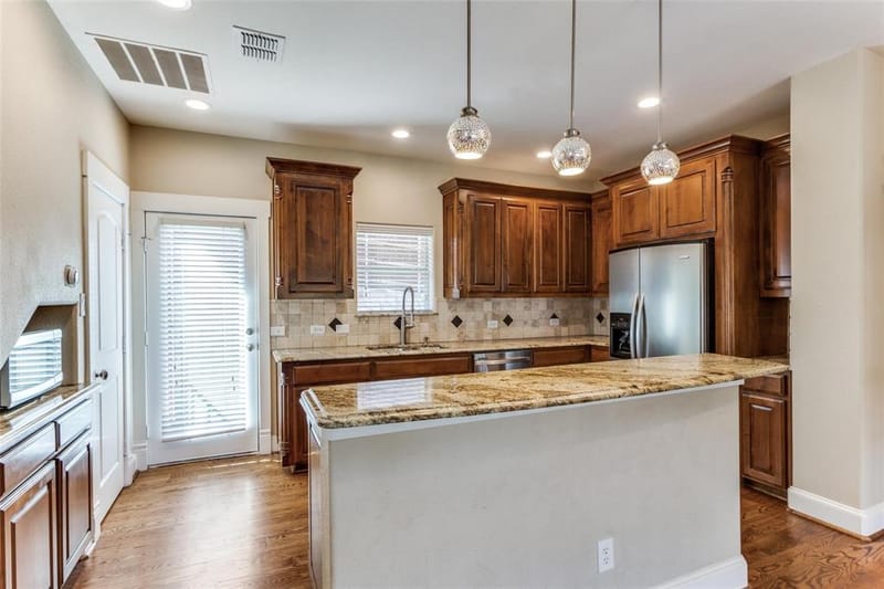 6633 Lost Star Lane, Fort Worth TX 76132 - Photo 7