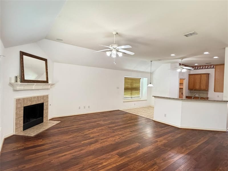 7806 Quiet Waters Drive, Arlington TX 76016 - Photo 12