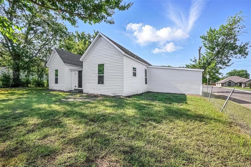 412 3rd Street, Whitesboro TX 76273 - Photo 18