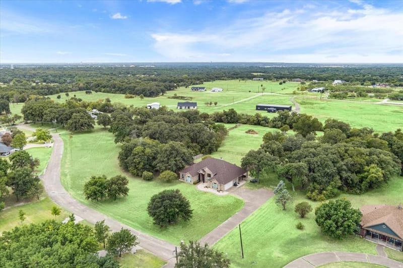 111 Spring Creek Street, Waco TX 76705 - Photo 2