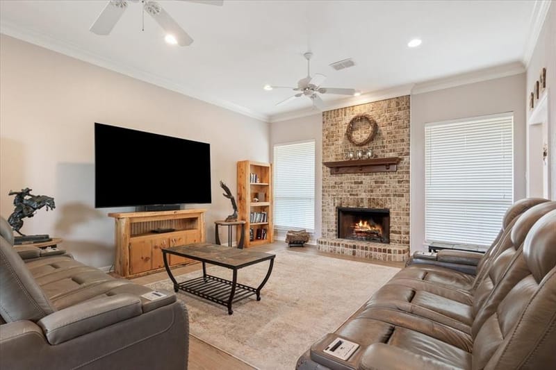111 Spring Creek Street, Waco TX 76705 - Photo 10