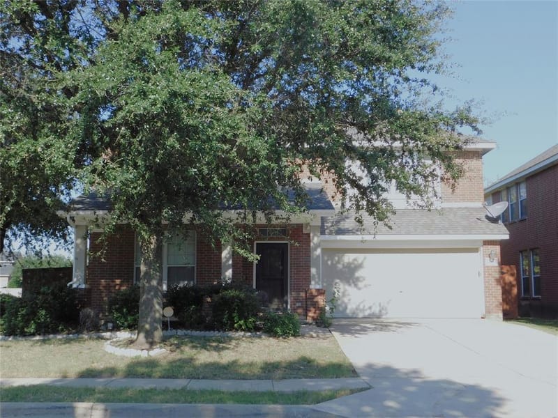 316 Hummingbird Drive, Little Elm TX 75068