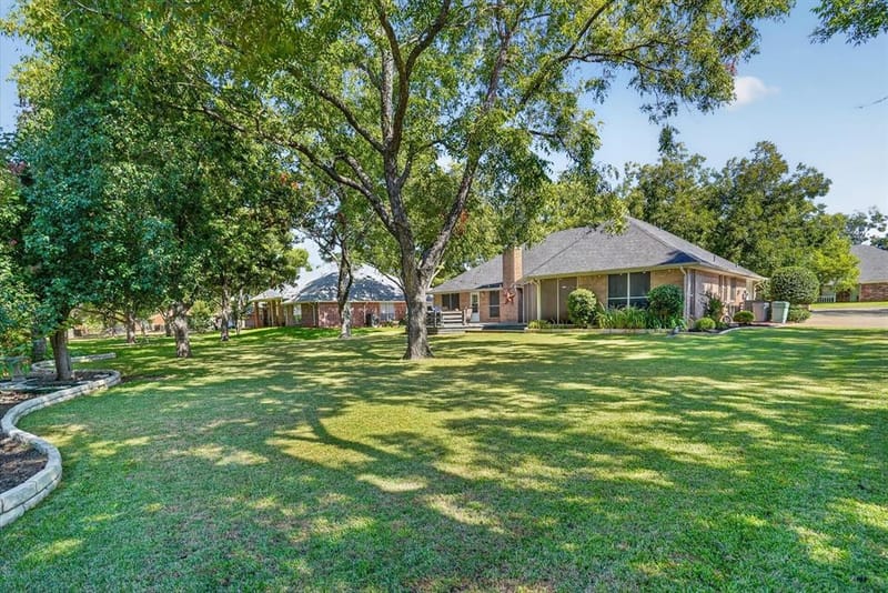 9216 Hanging Moss Drive, Granbury TX 76049 - Photo 33