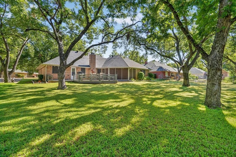 9216 Hanging Moss Drive, Granbury TX 76049 - Photo 4
