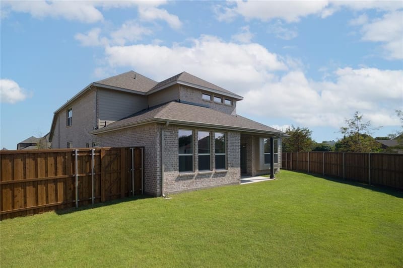 110 Memorial Drive, Forney TX 75126 - Photo 2