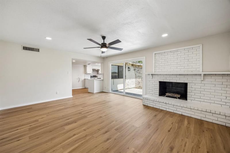 11711 Kilkirk Lane, Dallas TX 75228 - Photo 14