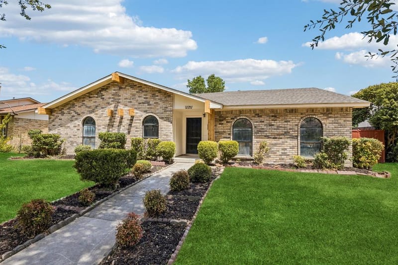 11711 Kilkirk Lane, Dallas TX 75228 - Photo 24