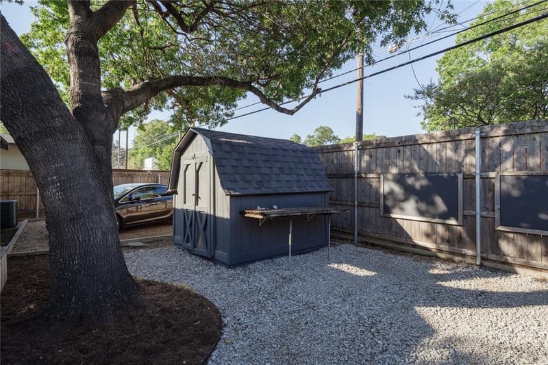 719 N Bishop Avenue, Dallas TX 75208 - Photo 31