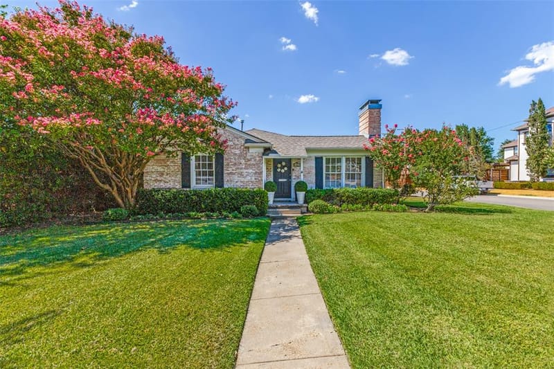 3627 S Versailles Avenue, Dallas TX 75209