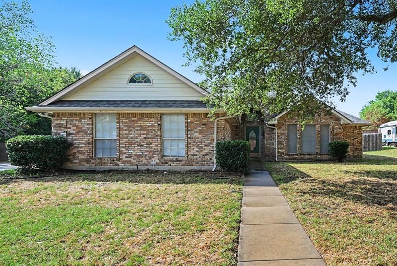 110 Mill Creek Lane, Weatherford TX 76087