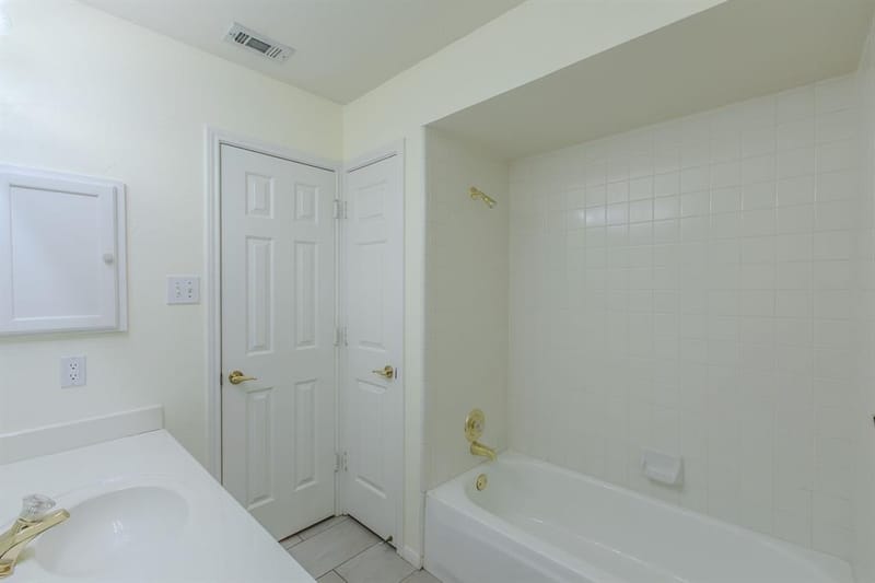 3107 Lake Oak Drive, Arlington TX 76017 - Photo 22