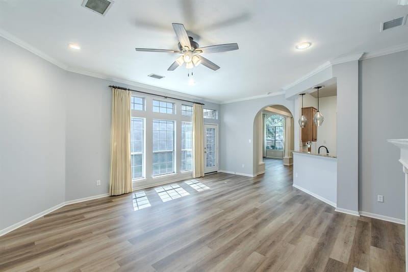 3107 Lake Oak Drive, Arlington TX 76017 - Photo 4