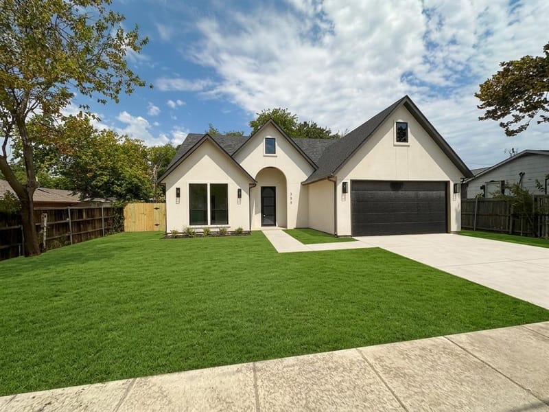 338 TEXANA Street, Van Alstyne TX 75495 - Photo 11