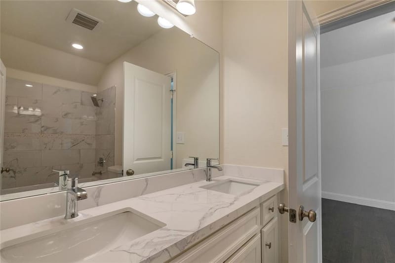 12778 Friar Street, Farmers Branch TX 75234 - Photo 23