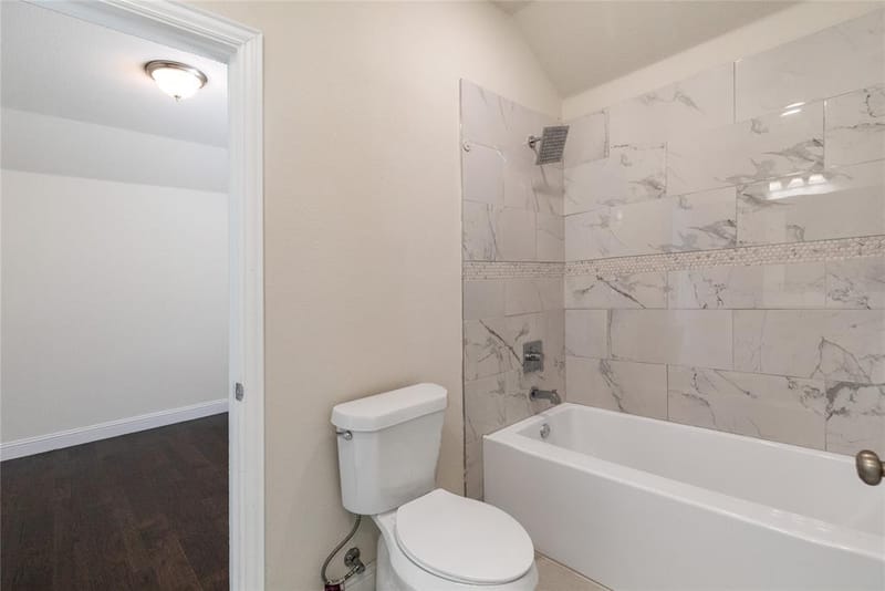 12778 Friar Street, Farmers Branch TX 75234 - Photo 17