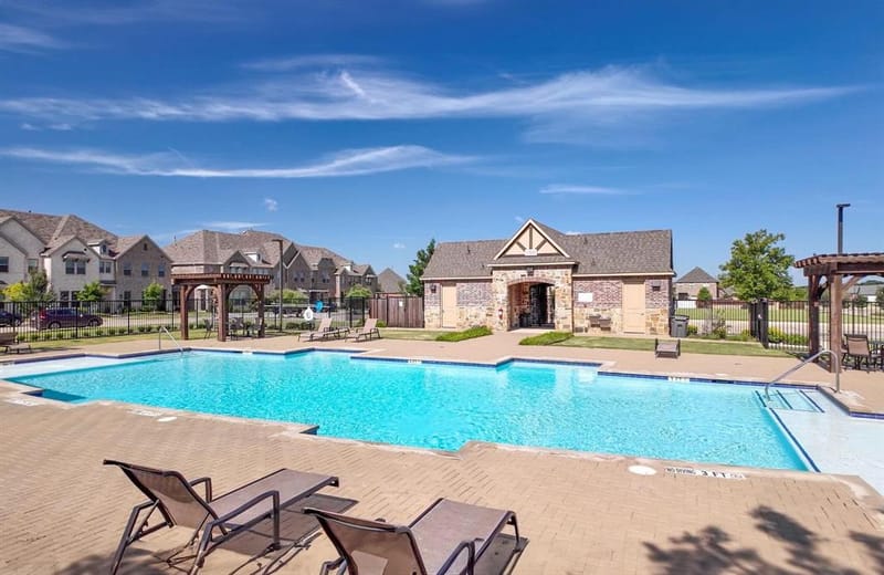 12778 Friar Street, Farmers Branch TX 75234 - Photo 39