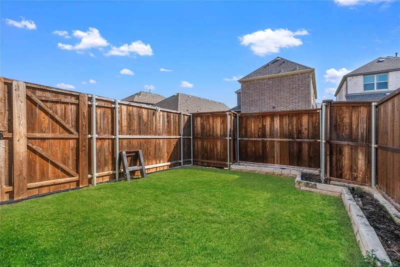 12778 Friar Street, Farmers Branch TX 75234 - Photo 29