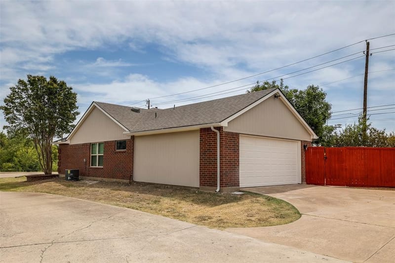 4201 Arbor Creek Drive, Carrollton TX 75010 - Photo 24