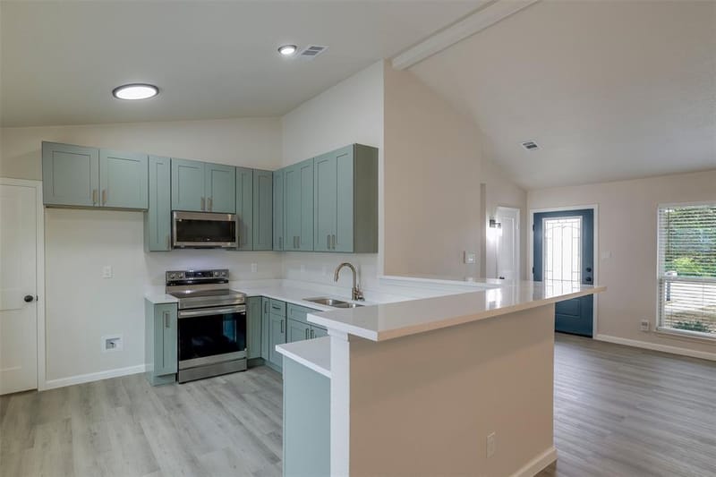 4201 Arbor Creek Drive, Carrollton TX 75010 - Photo 10
