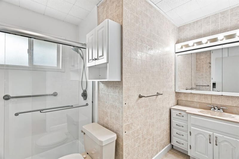 300 Parkwood Place, Lewisville TX 75067 - Photo 24