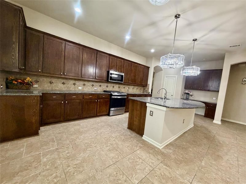 8425 Snow Goose Way, Fort Worth TX 76118 - Photo 9