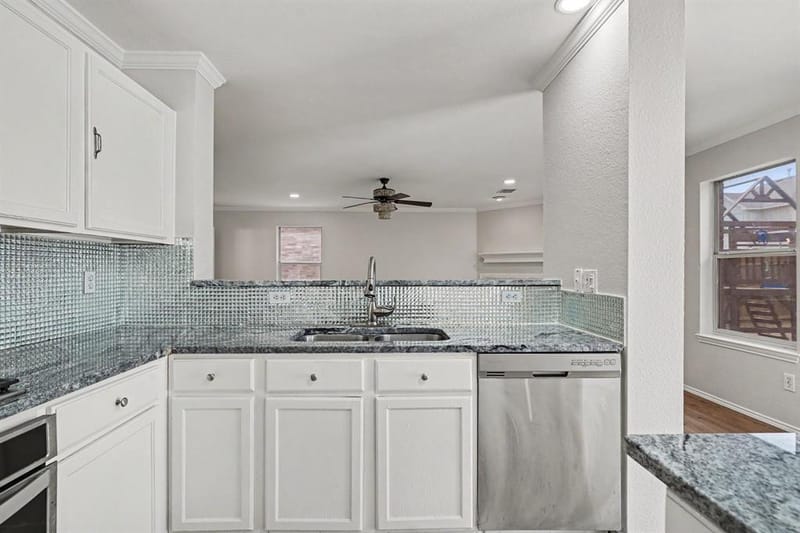 4800 Sleepy Ridge Circle, Fort Worth TX 76133 - Photo 17