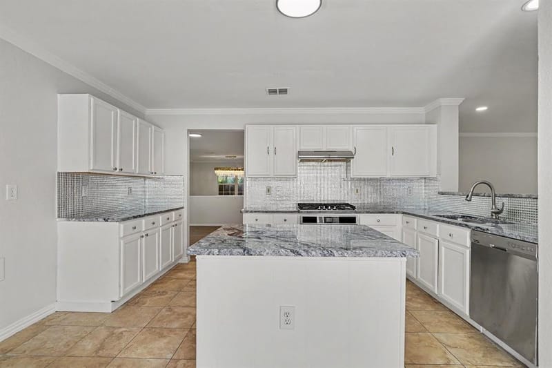 4800 Sleepy Ridge Circle, Fort Worth TX 76133 - Photo 16