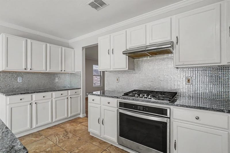 4800 Sleepy Ridge Circle, Fort Worth TX 76133 - Photo 18