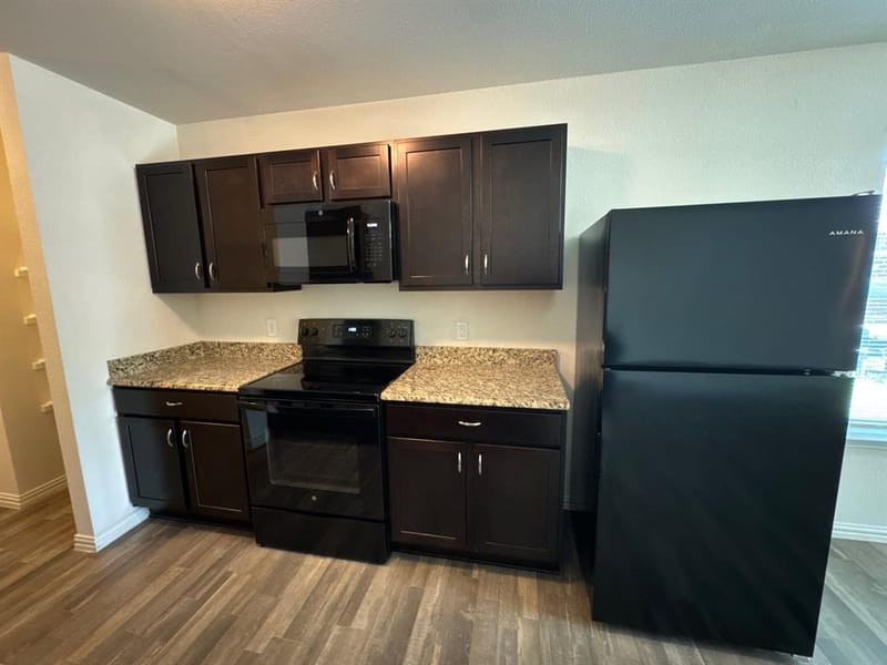 1110 Jones Street, Greenville TX 75401 - Photo 8