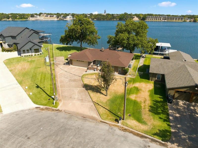 504 Panama Court, Granbury TX 76048 - Photo 35