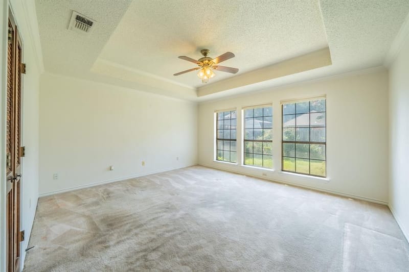 529 Winston Street, Grand Prairie TX 75052 - Photo 10