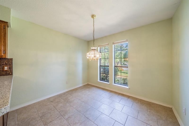 529 Winston Street, Grand Prairie TX 75052 - Photo 8