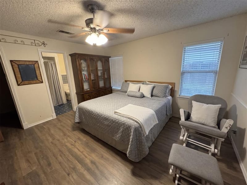 528 Marcus Drive, Lewisville TX 75057 - Photo 13