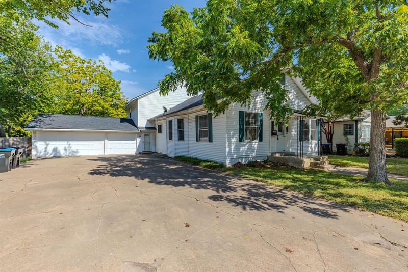 3821 Pine Street, Greenville TX 75401