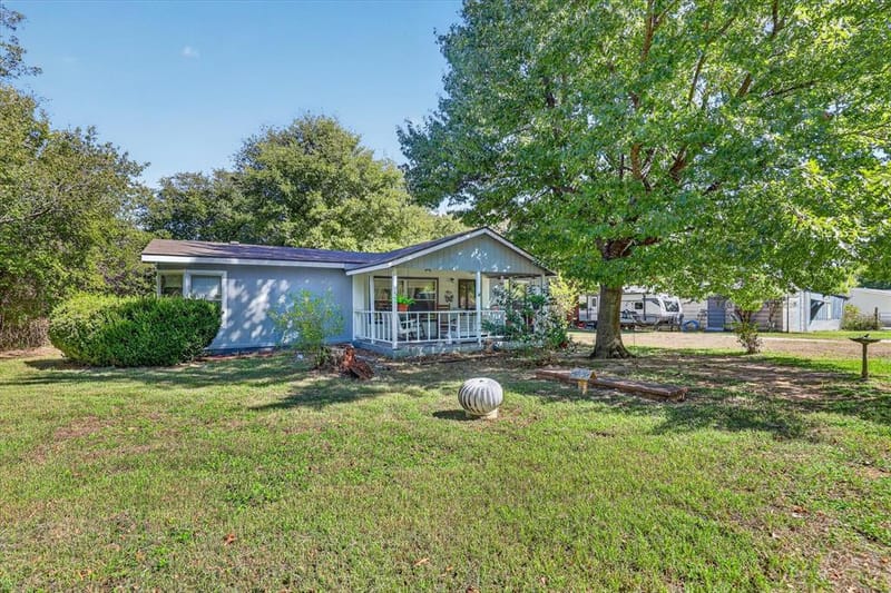 4237 County Road 417a, Cleburne TX 76031 - Photo 3