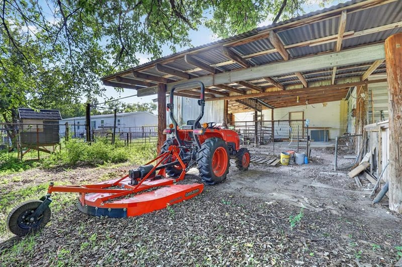 4237 County Road 417a, Cleburne TX 76031 - Photo 29