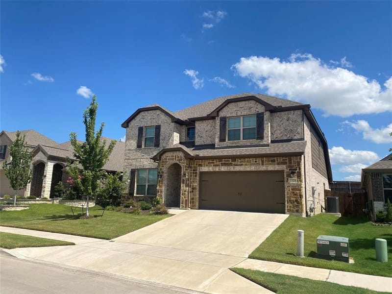 7729 Northumberland Drive, Fort Worth TX 76179 - Photo 2