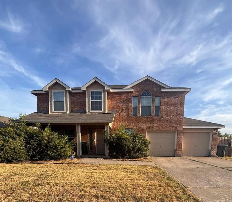 700 Gemstone Trail, Arlington TX 76002