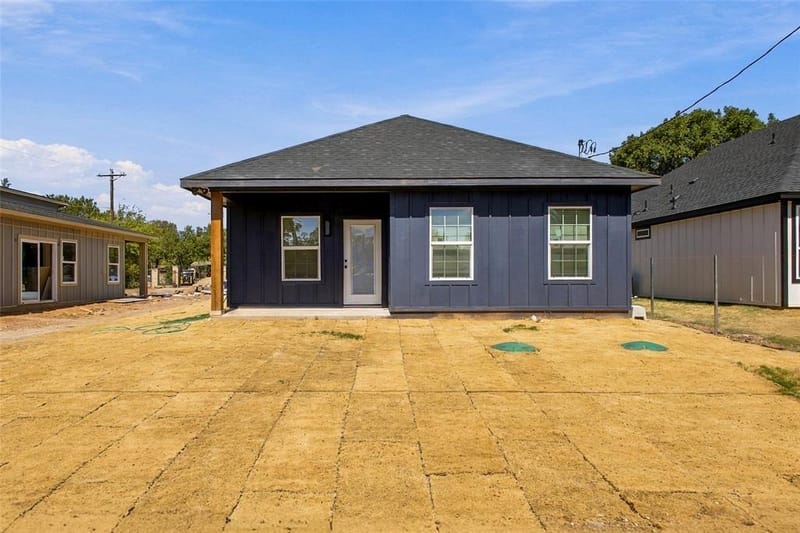 2721 Sycamore Court, Granbury TX 76048 - Photo 18
