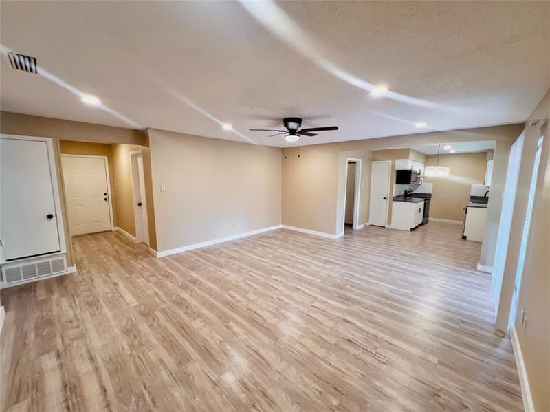 2213 E Biscayne Drive, Irving TX 75060 - Photo 6