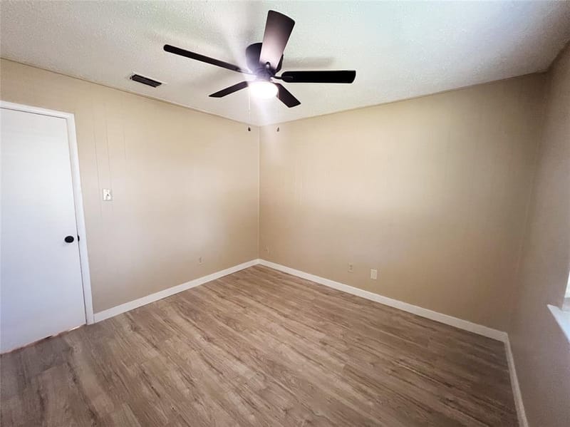 2213 E Biscayne Drive, Irving TX 75060 - Photo 15